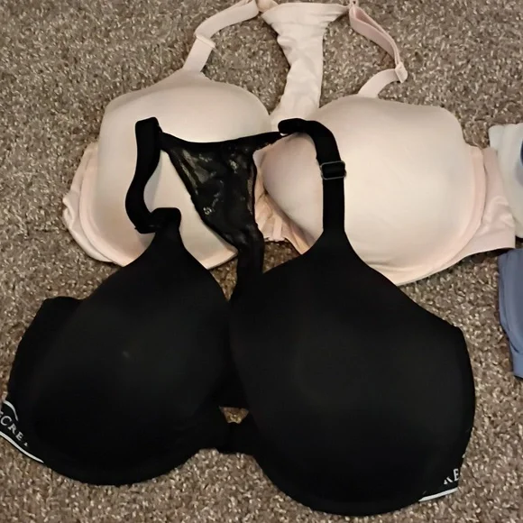 Victoria's Secret/Pink Bras...5 Total - Black, Blue, White, Cream - Picture 3 of 13